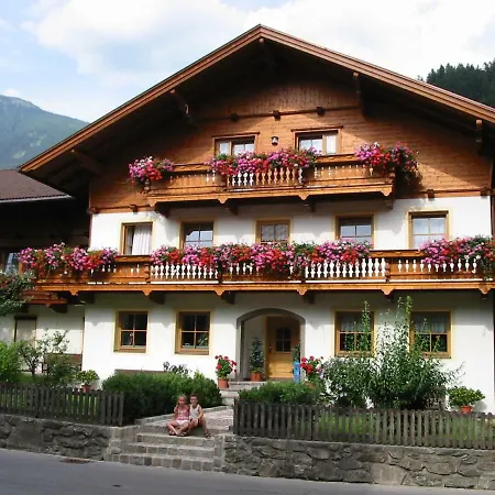 Bauernhof im Zillertal, der Badererhof-2